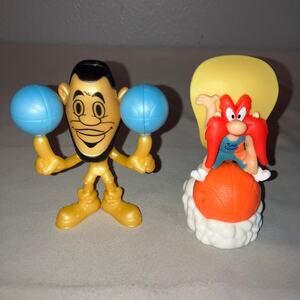 FF Toy Sonic Space Jam Lebron James Basketball Toy / Yosemite Sam Rolling Figure